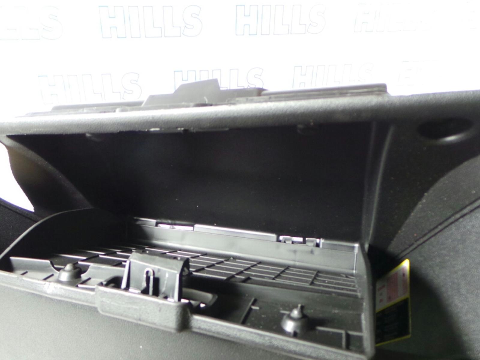 2013 FIAT 500 Glove Box eBay