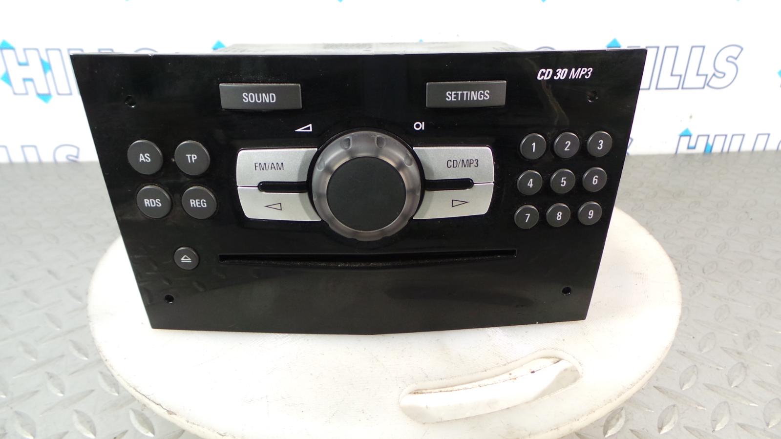 2012 VAUXHALL CORSA D PIANO BLACK CD30 MP3 CD PLAYER RADIO PLUG PLAY