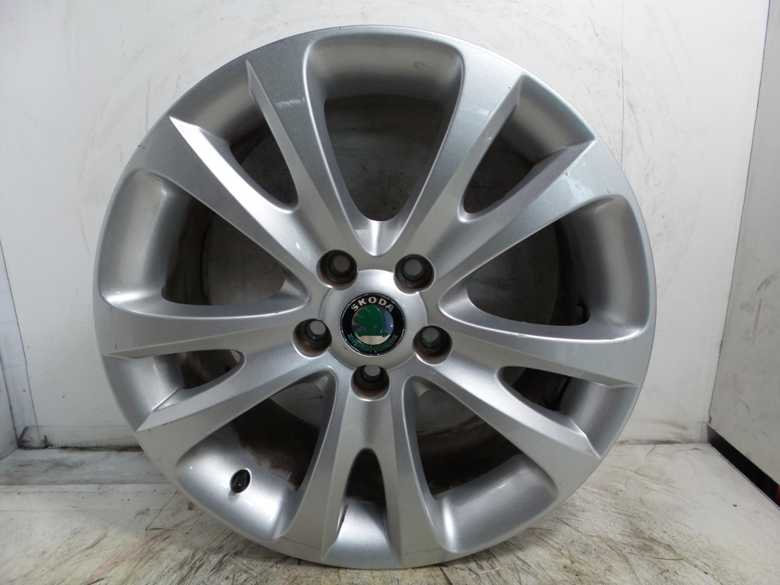 2012 SKODA SUPERB ALLOY WHEEL 5 stud 5 twinspoke design 7.5j x 17 et49