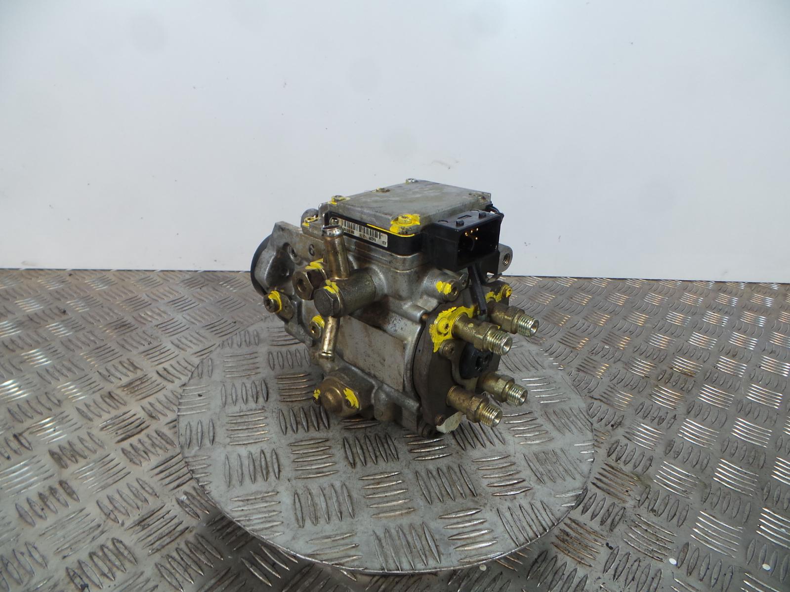 2004 MITSUBISHI FUSO CANTER 3.0 Fuel Injection Pump 0470504027 ME190297