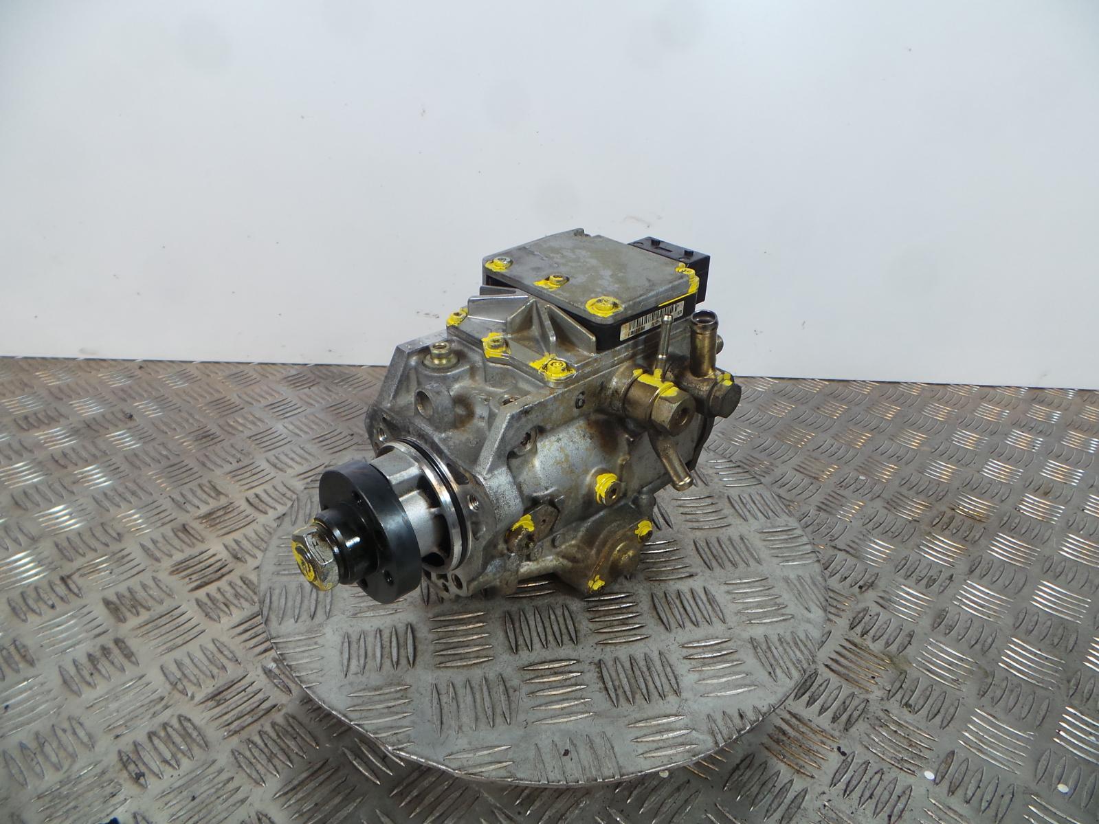 2004 MITSUBISHI FUSO CANTER 3.0 Fuel Injection Pump 0470504027 ME190297