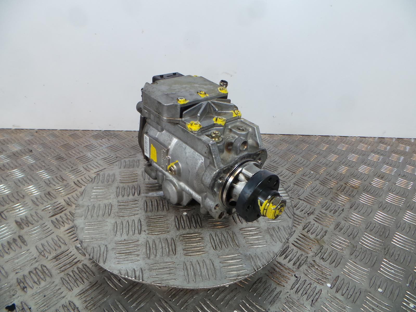 2004 MITSUBISHI FUSO CANTER 3.0 Fuel Injection Pump 0470504027 ME190297