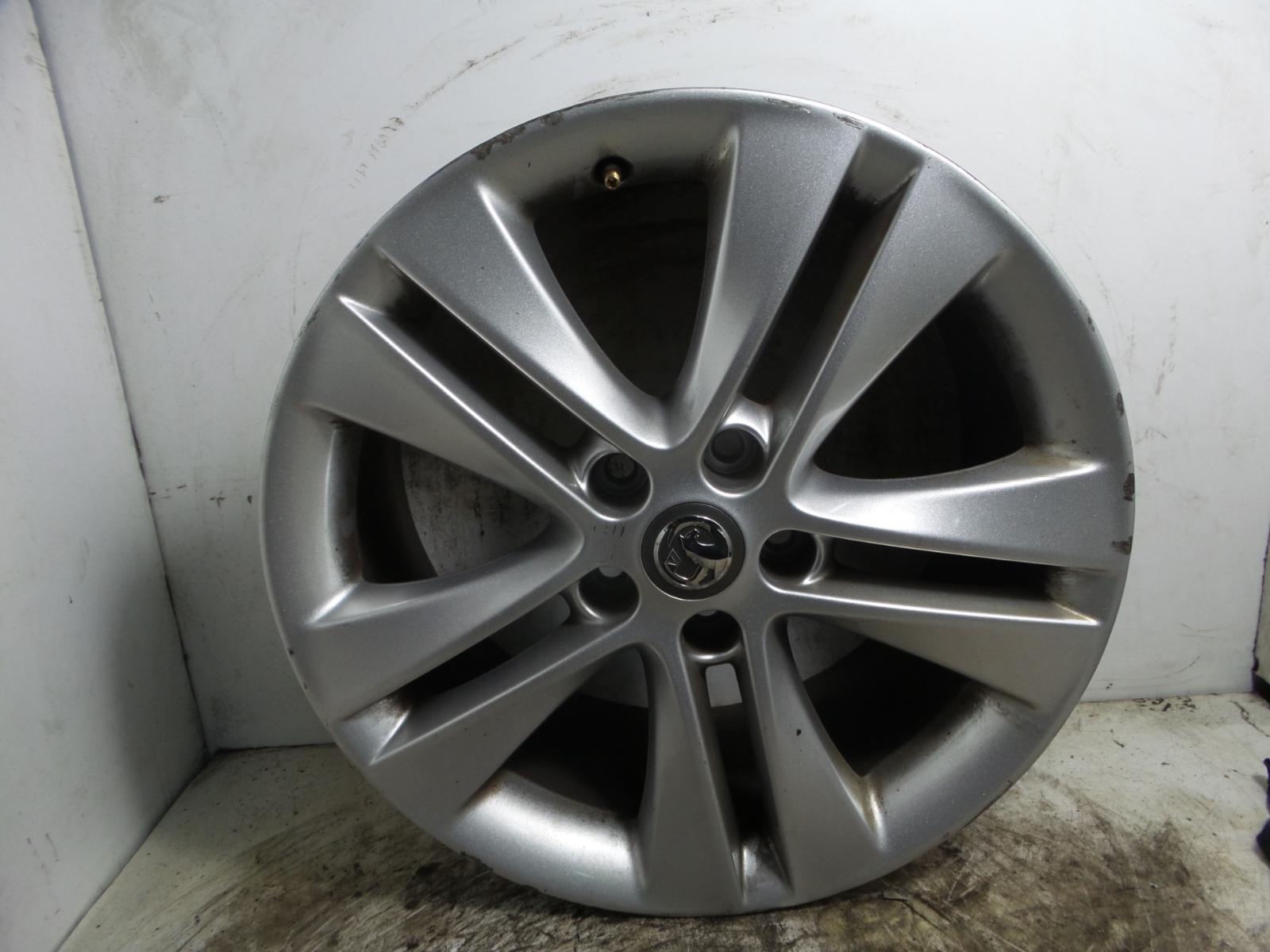 2014 VAUXHALL ZAFIRA Alloy Wheel 5 Stud 5 Twin Spoke 8J x 18 Inch IS46